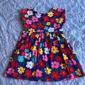 Like new Hanna Anderson size 6 flower dress